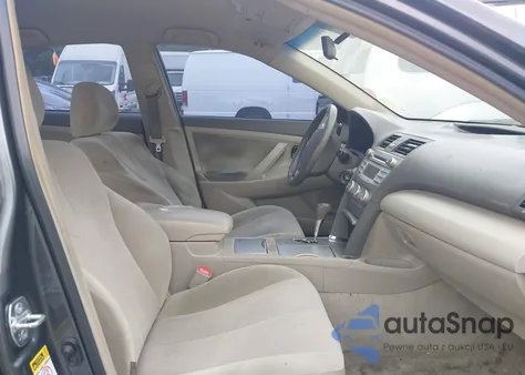 2010 Toyota Camry Le z USA, uszkodzony, nr VIN 4T1BF3EK9AU068354